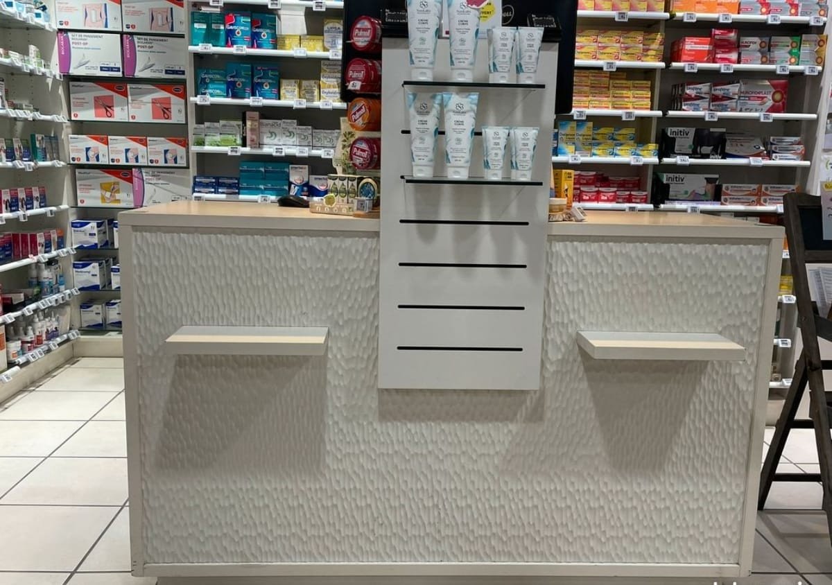 ETAGERES ET TIRROIRS